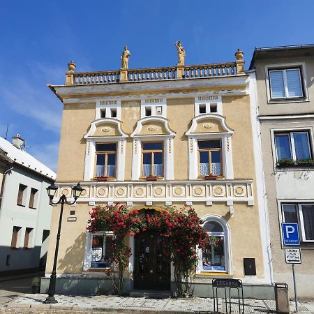 Ferienwohnung U Cerneho Orla Vidnava Exterior foto