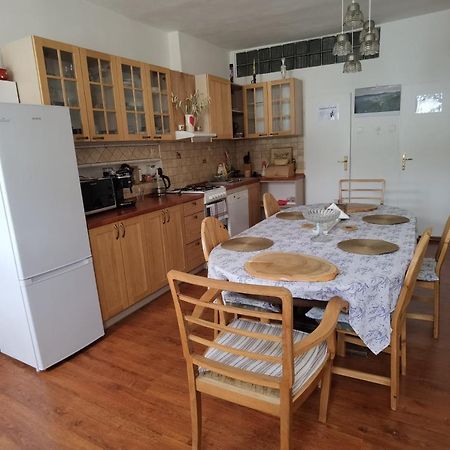 Ferienwohnung U Cerneho Orla Vidnava Exterior foto