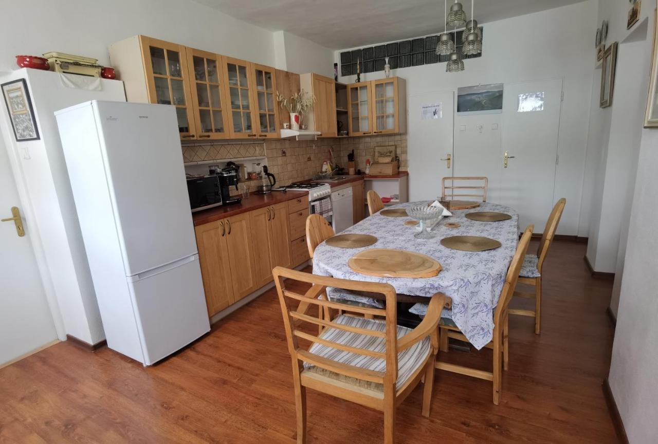 Ferienwohnung U Cerneho Orla Vidnava Exterior foto