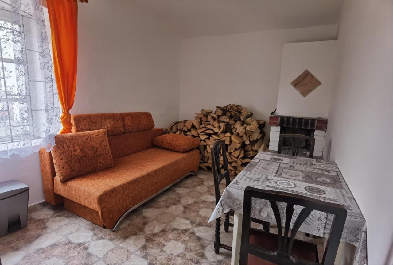 Ferienwohnung U Cerneho Orla Vidnava Exterior foto
